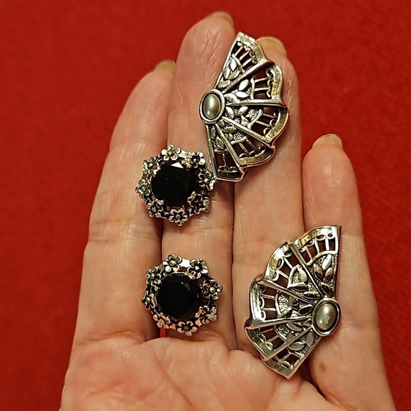 Mixed lot 6 pair of silver tone, gold tone clip on pierced estate sale vintage - Picture 8 of 10